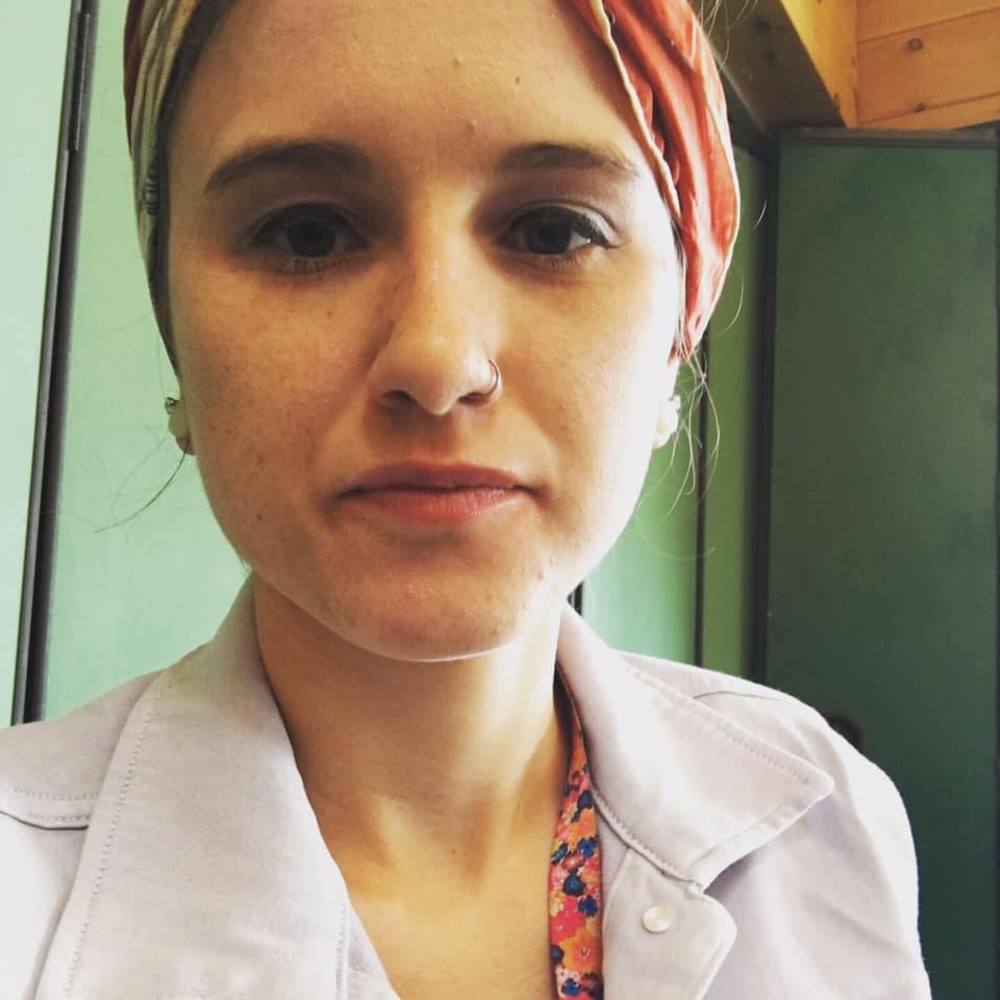 Meet your Posher, Marilaya